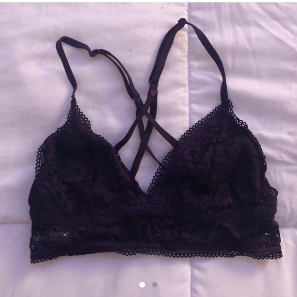 ❗️SOLD❗️ lace purple strappy bralette